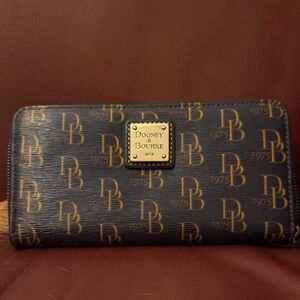 Dooney & Bourke Navy and Tan Logo Wallet
